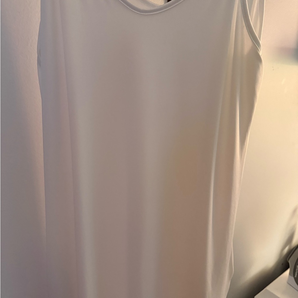 Elegant White Slip Dress - Picture 2 of 3